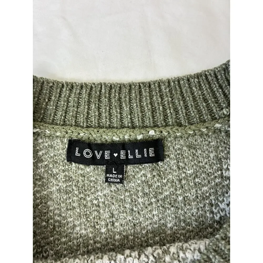Love Ellie Sweater Women L Green Floral Crew Neck Cozy Cottagecore Soft Knit
